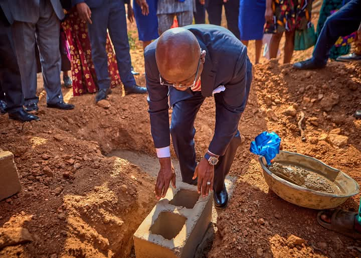 GOVERNOR AIYEDATIWA BREAKS GROUND FOR CONSTRUCTION OF UNIMED SENATE BUILDING